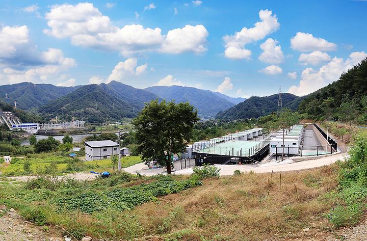 [강원도 화천군] 파라반 – 화천 강과 산 사이에서 자연을 맘껏 즐기는 감성 카라반캠핑 PARAVAN