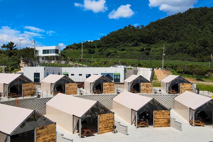 [전라남도 해남군] 땅끝고구마글램핑 – 바다를 배경으로 펼쳐진 낭만적인 글램핑