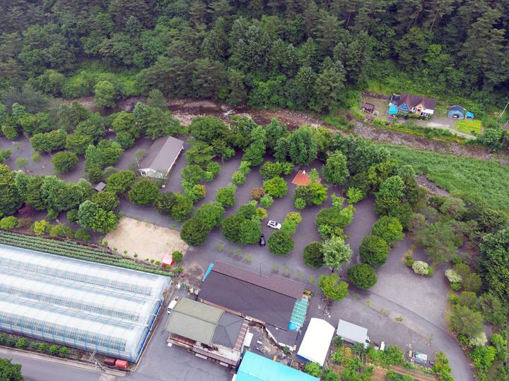 [강원도] 두산 캠핑장 – 계곡옆 위치,조용한 가족 캠핑장