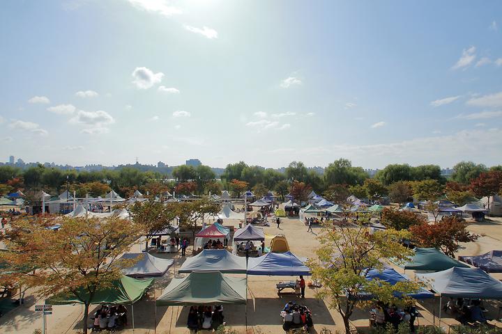 [서울특별시 마포구] 한강공원 난지캠핑장 – 한강 변 배경으로 즐기는 캠핑