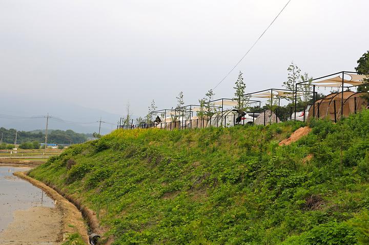 [충청남도 보령시] 캠프타임 캠핑장 – 강 뷰와 노을 뷰가 일품인 온수 수영캠핑장