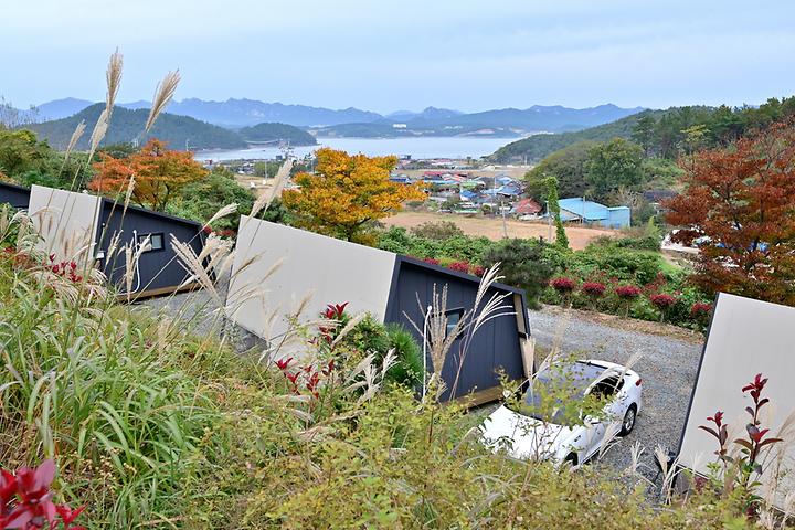 [전라남도 강진군] 큐브빌리지글램핑 – 전남 강진 오션뷰 럭셔리 부띠크 글램핑