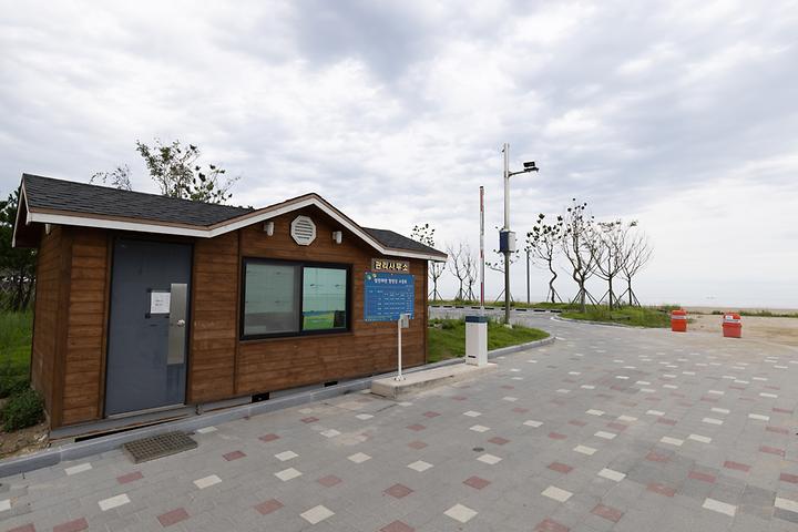 [경상북도 울진군] 염전해변캠핑장 – 울진 앞바다가 눈앞에 펼쳐지는 곳