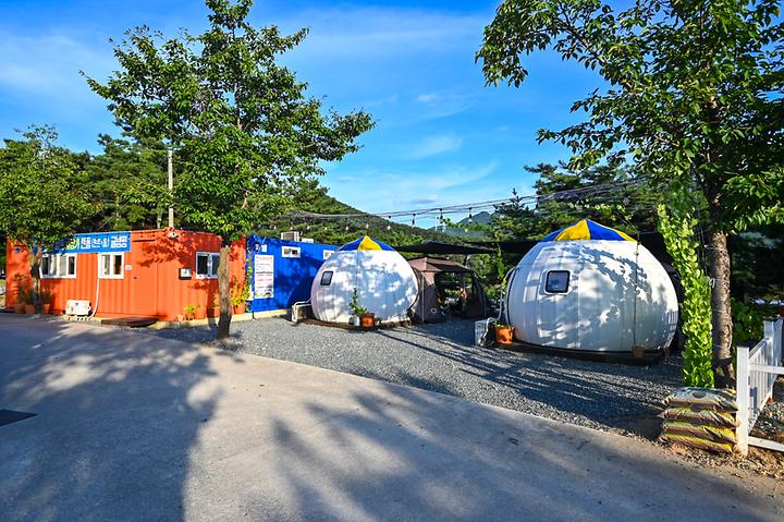 [경상북도 청도군] 캠프마징가 – 돔형 글램핑과 오토캠핑장이 공존하는 곳