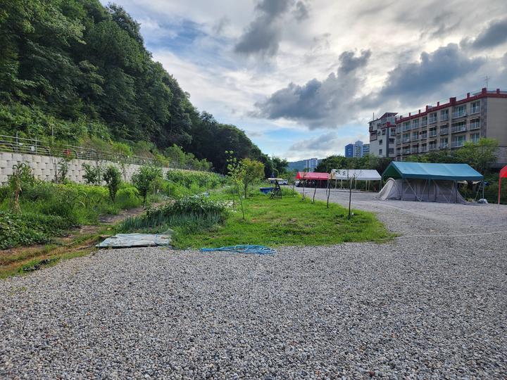 [경기도] 양주 장흥 브이아이피 캠핑장 – 도심 근처, 편안하고 다채롭게 가족, 연인과 캠핑을 즐길 수 있는 장흥양주 VIP 캠핑장